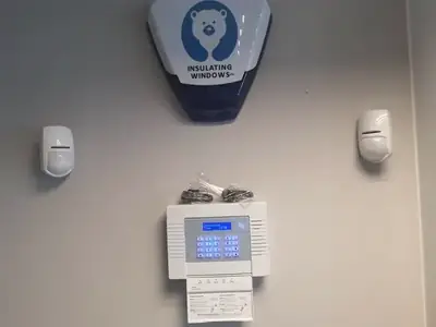 Custom alarm demo showroom