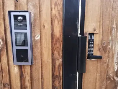 Entry system Finchley view 3