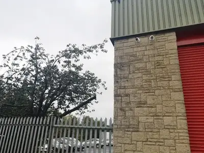 Car supermarket CCTV Luton